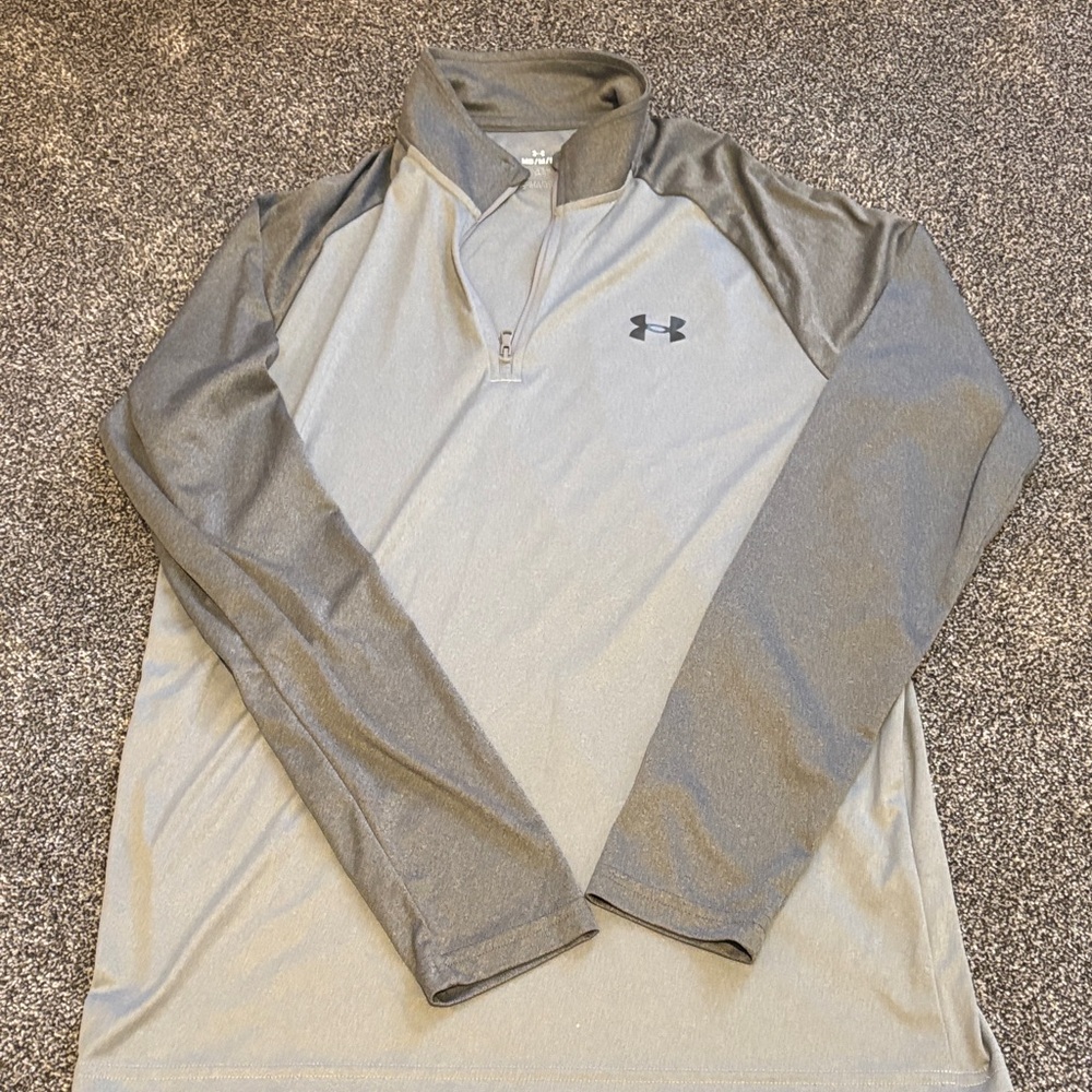 Under Armour Two-Tone Gray Quarter-Zip Pullover